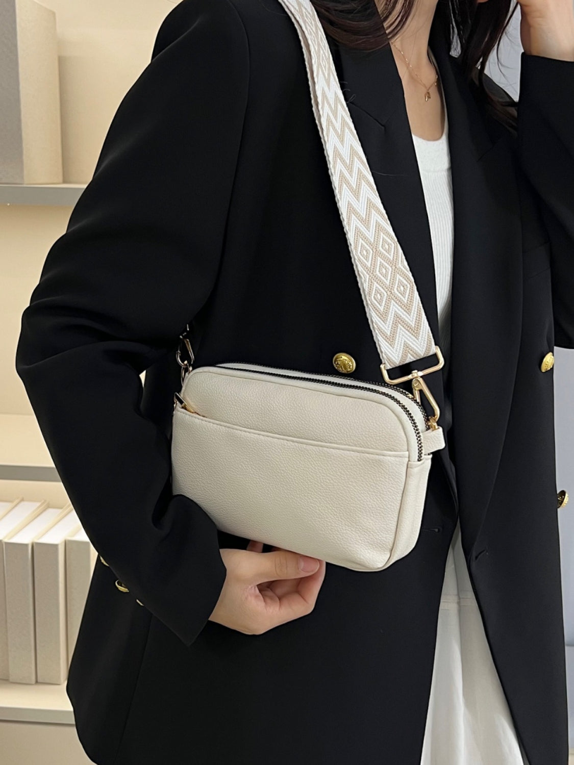 Minimalist Single Strap Crossbody Bag - MARIGOLD