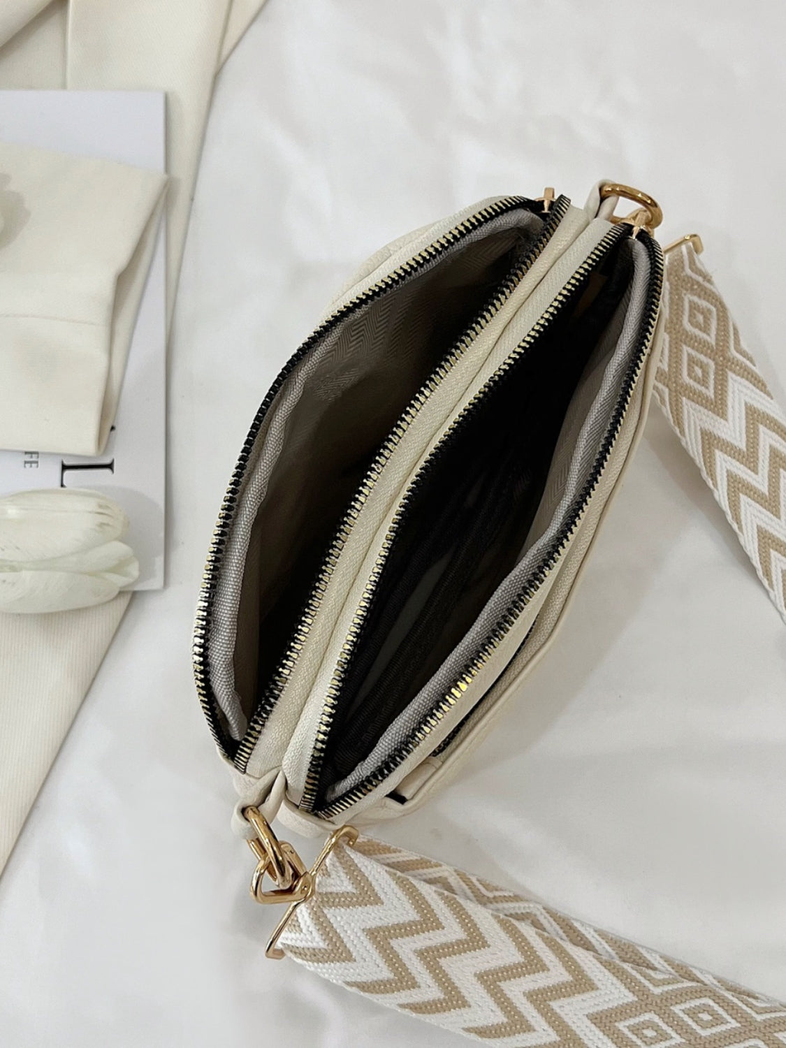 Minimalist Single Strap Crossbody Bag - MARIGOLD