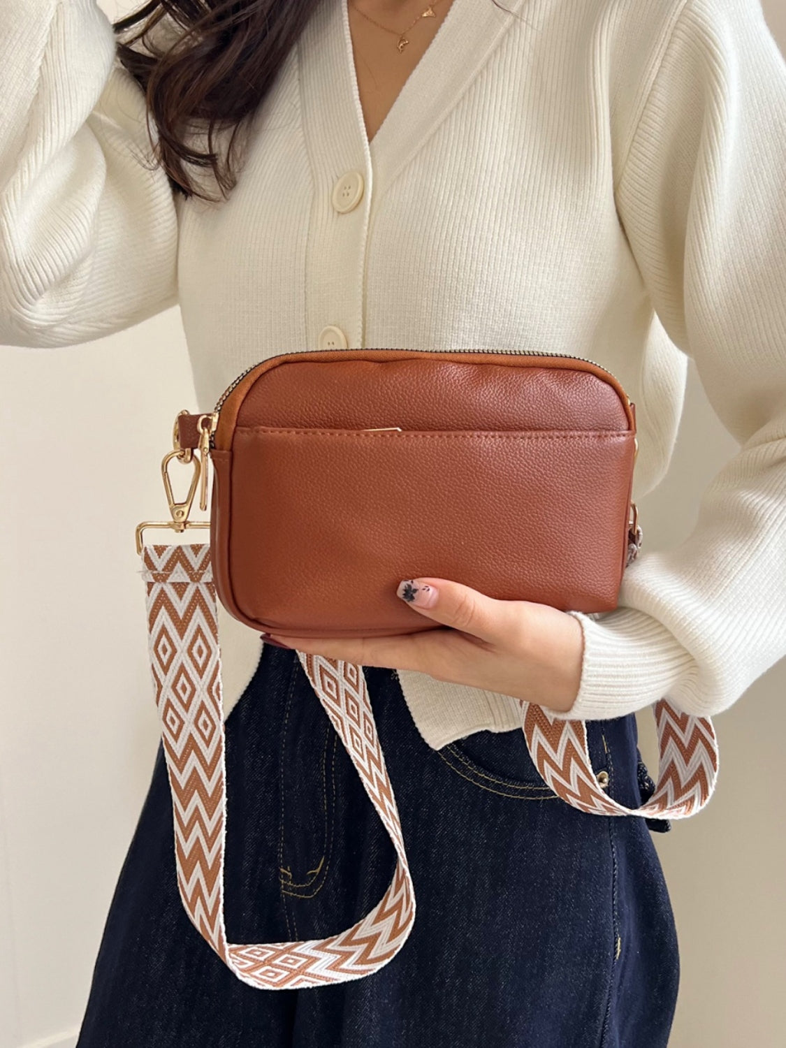 Minimalist Single Strap Crossbody Bag - MARIGOLD