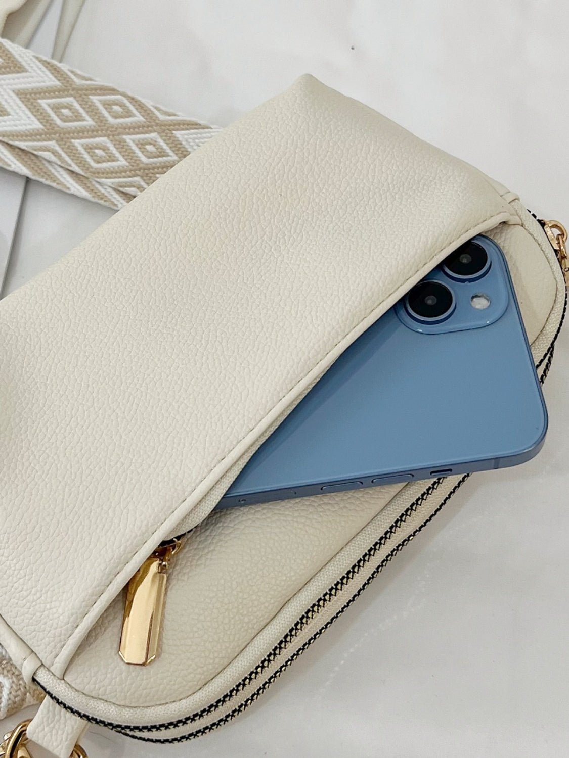 Minimalist Single Strap Crossbody Bag - MARIGOLD