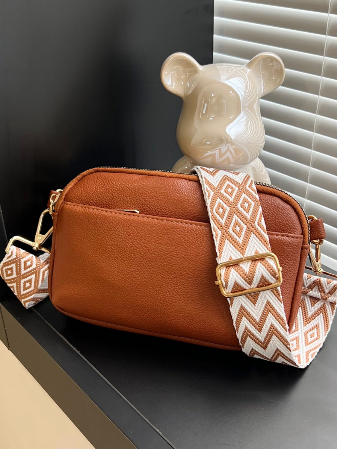 Minimalist Single Strap Crossbody Bag - MARIGOLD