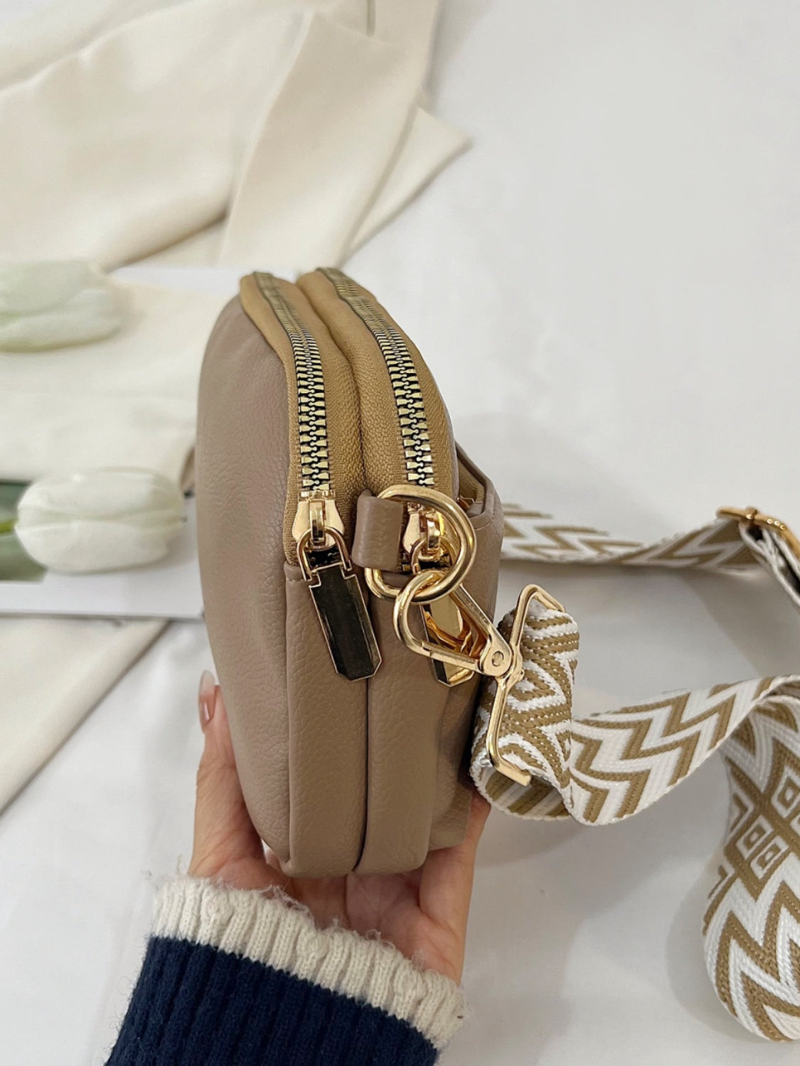 Minimalist Single Strap Crossbody Bag - MARIGOLD