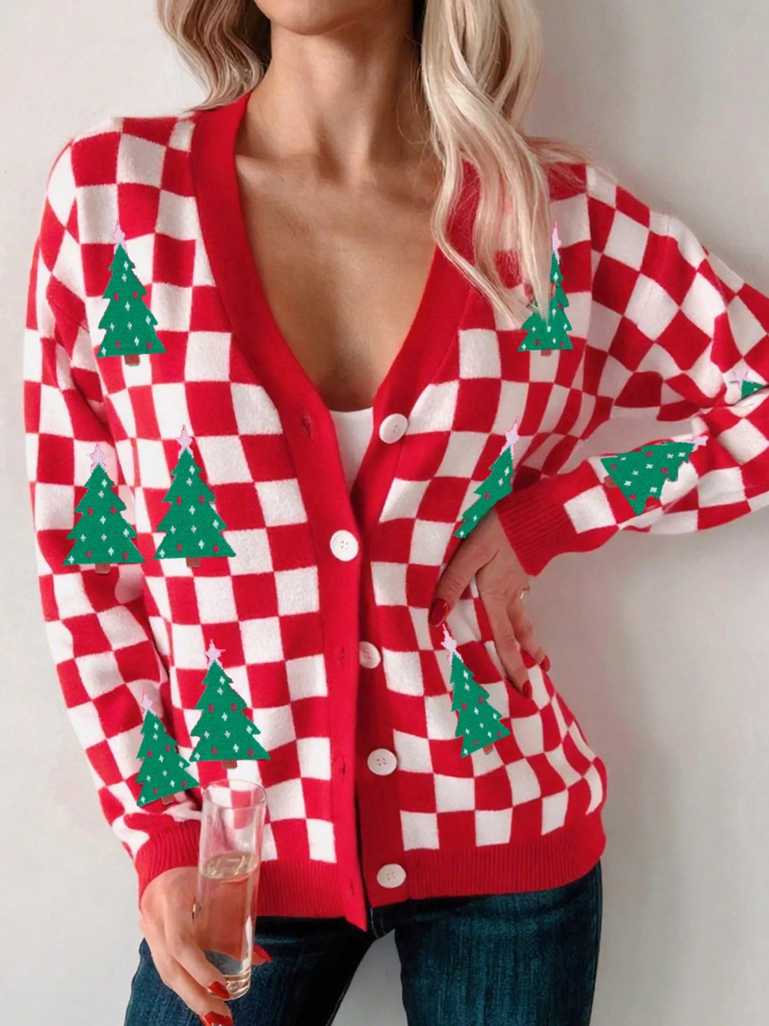 Christmas at Home in Australia & New Zealand: Hosting, Outfits & Family Photos