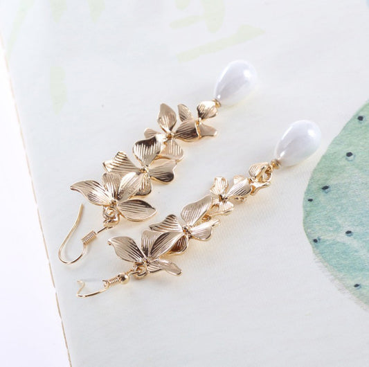 Flower & Faux Pearl Dangling Fashion Earrings - MARIGOLD 