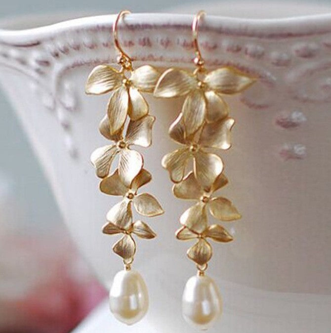 Flower & Faux Pearl Dangling Fashion Earrings - MARIGOLD 