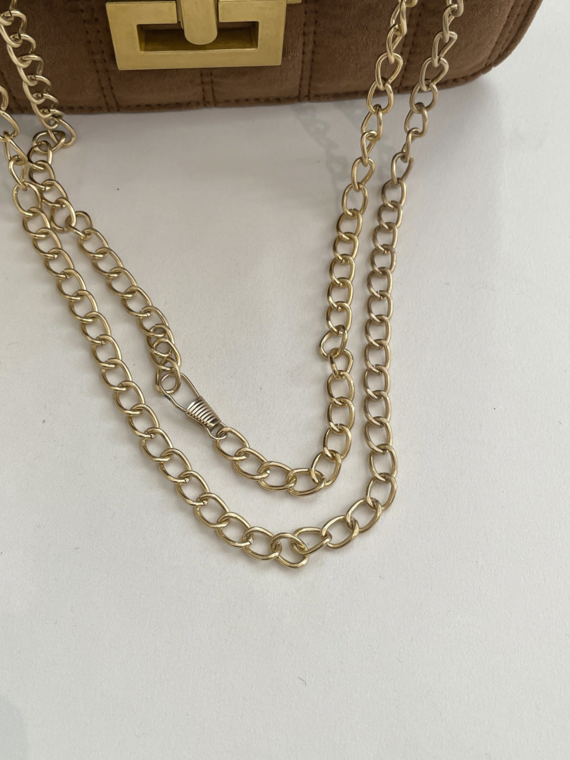 Faux velvet flap shoulder bag with twist lock and chain - MARIGOLD 