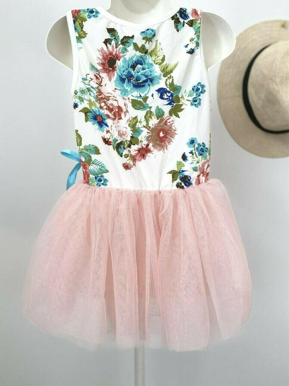 NEW Size 4 years Girls Dress Pretty Floral Bodice Light Pink Tulle Girls Dress