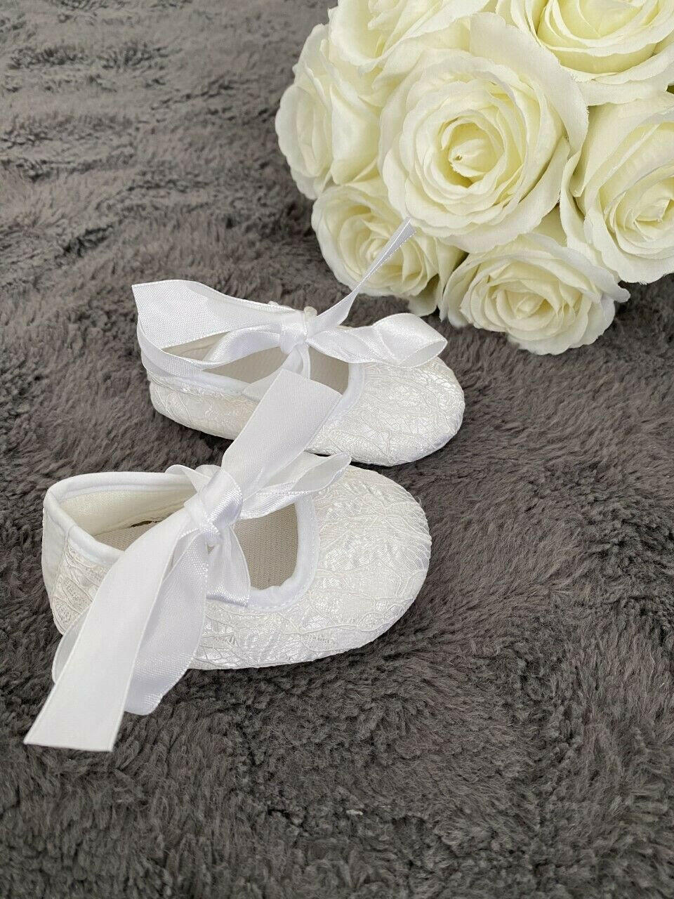 Elegant 3-Piece Baby Girl Set: Lace Shoes & Headbands (3-6 Months) - MARIGOLD 